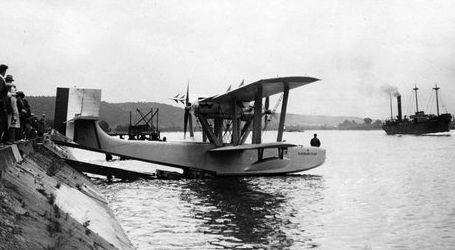 Amundsens letzter Start mit der Latham47